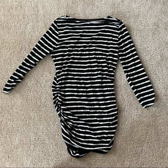 Barely Worn Black and White Pea in the Pod Top! - Picture 6 of 6